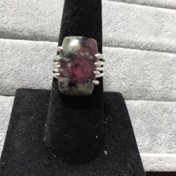 New Sterling Silver Square Russian Eudialyte Ring Size 8 Crystal Gem Reds Green - Picture 4 of 12